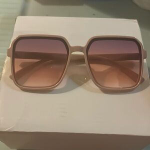 Pink fashion sunglasses